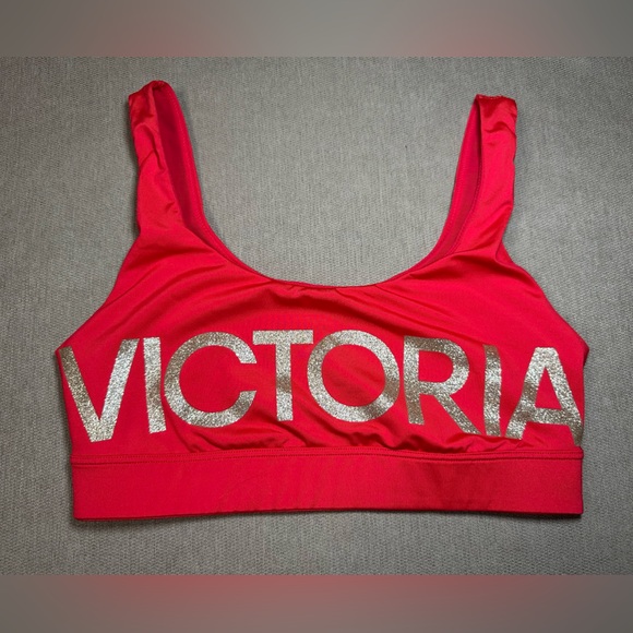 VICTORIA’S SECRET SPORT - Picture 1 of 3